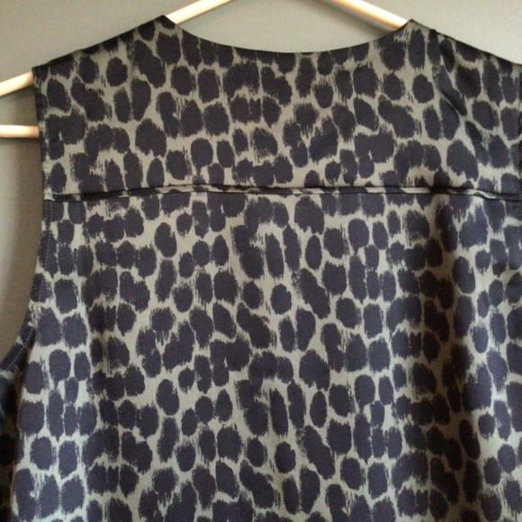 NWOT Ladies sleeveless olive green/black top Sz m - Picture 6 of 7